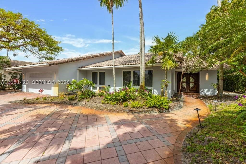 EMERALD HILLS SEC 3 - Residential Lease