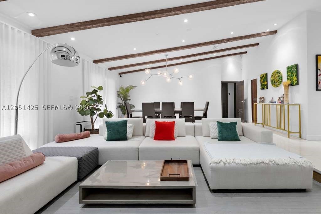 EMERALD HILLS SEC 3 - Residential Lease