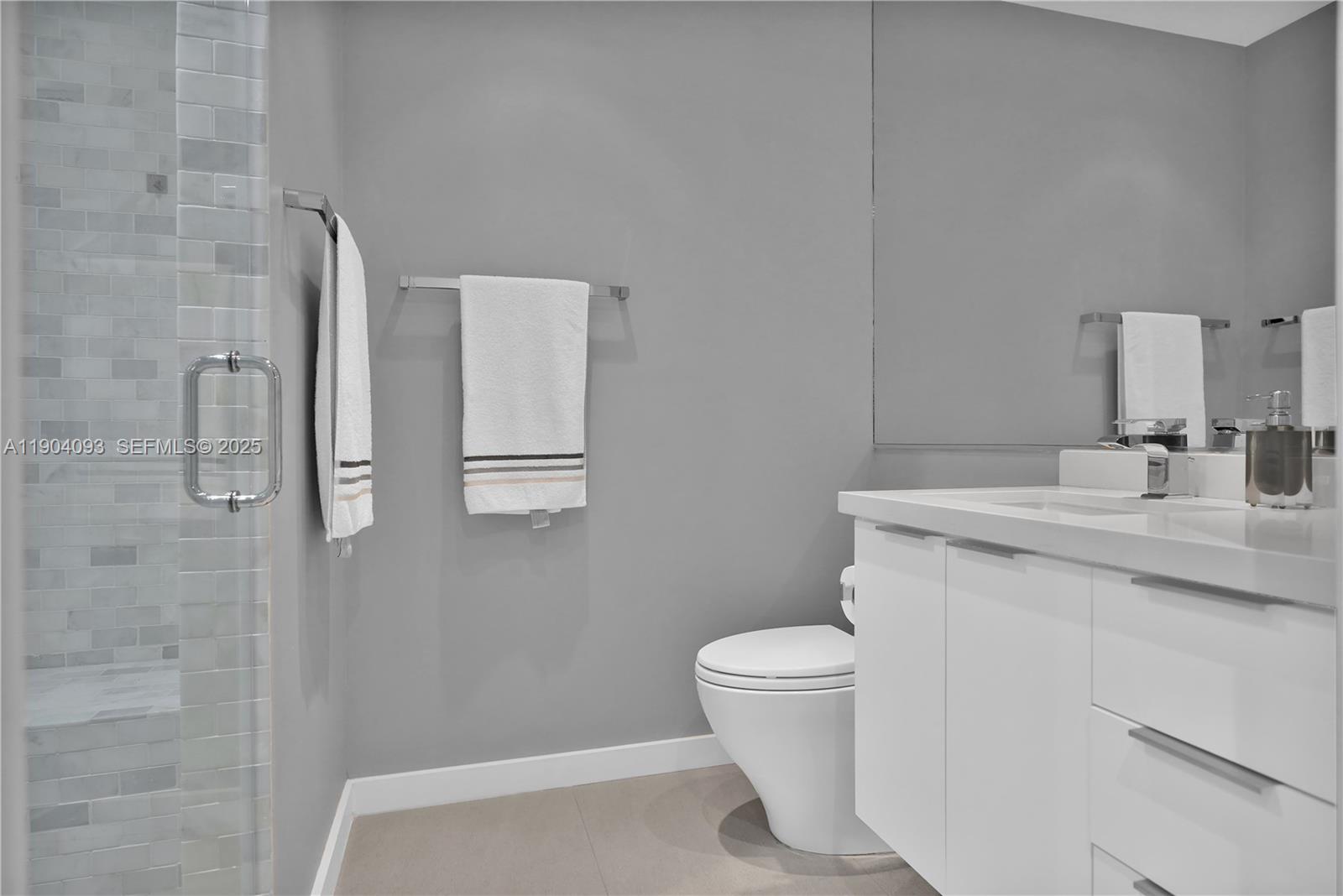 CONTINUUM ON SOUTH BEACH - Residential