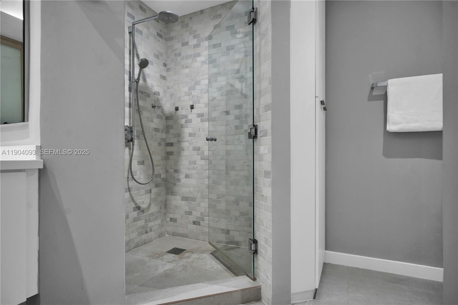CONTINUUM ON SOUTH BEACH - Residential