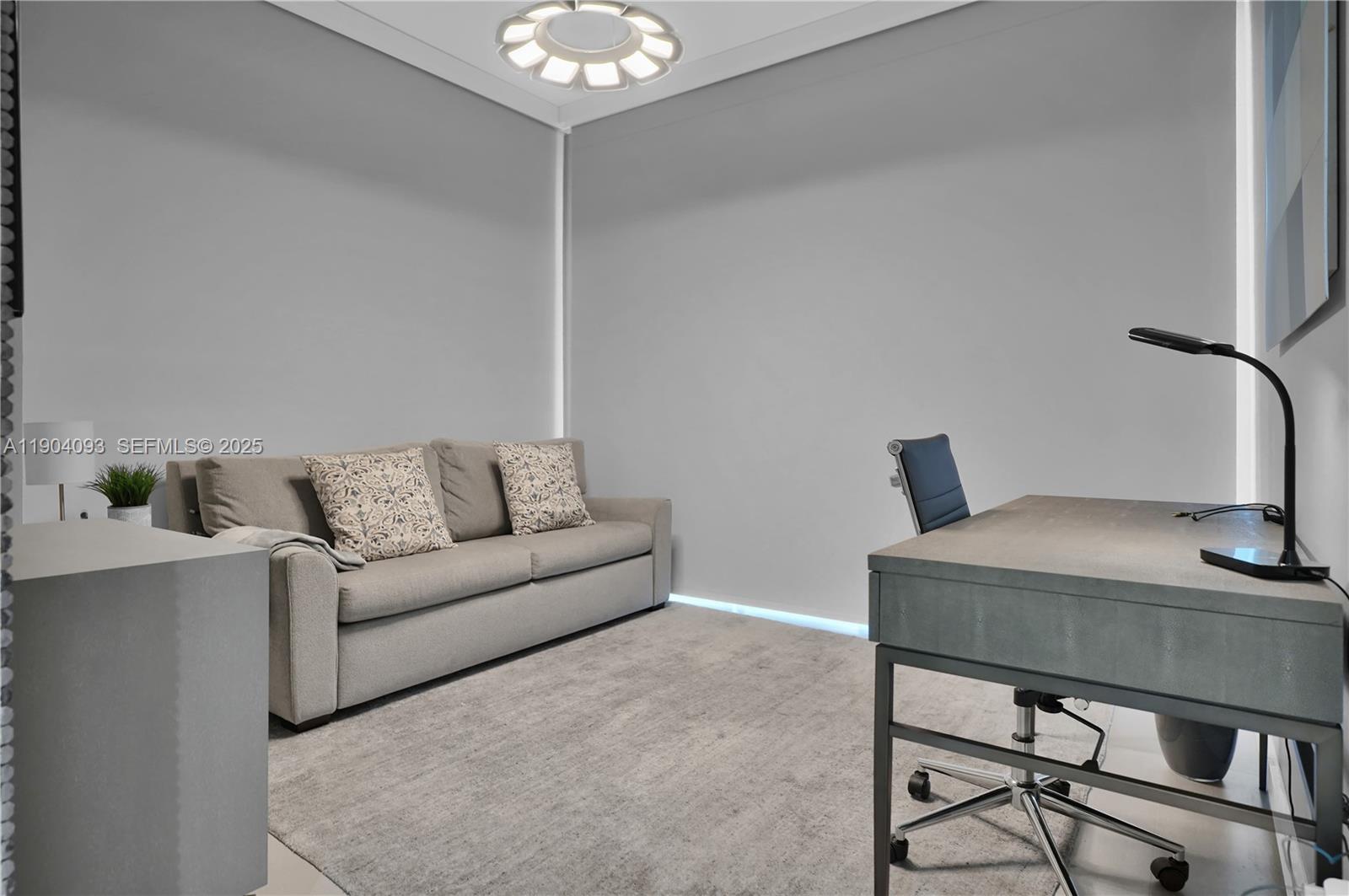 CONTINUUM ON SOUTH BEACH - Residential