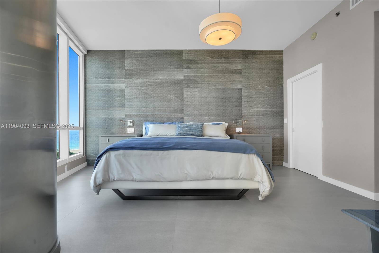 CONTINUUM ON SOUTH BEACH - Residential