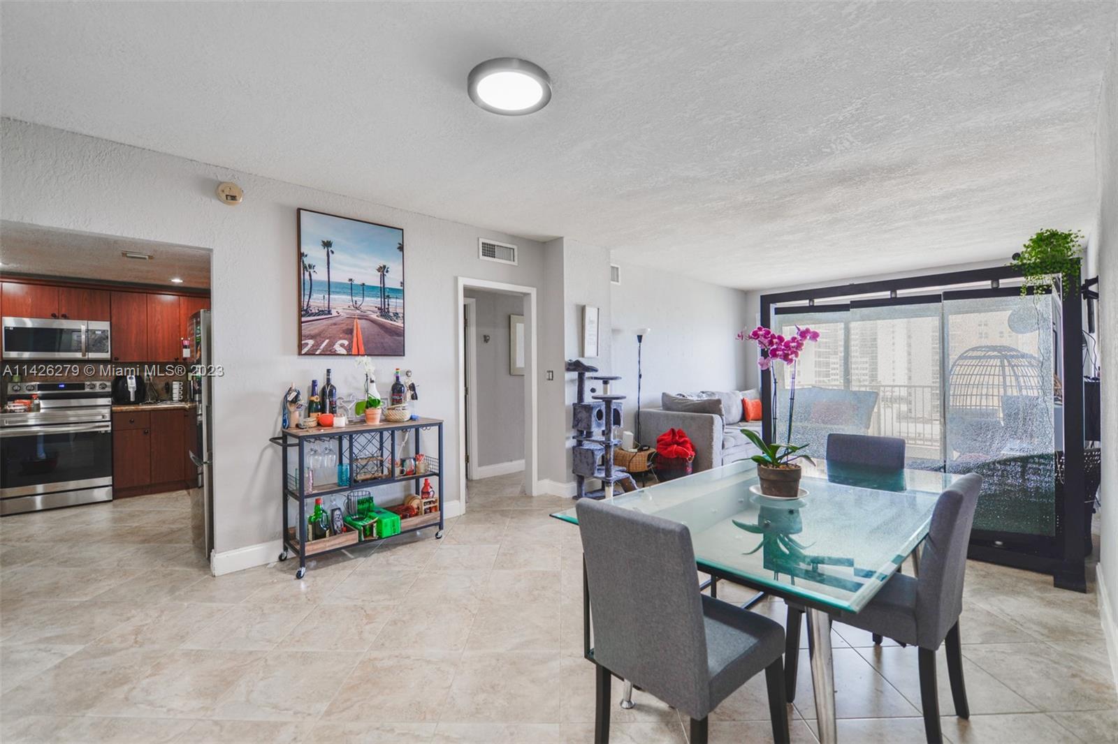HEMISPHERES CONDO - Residential Lease