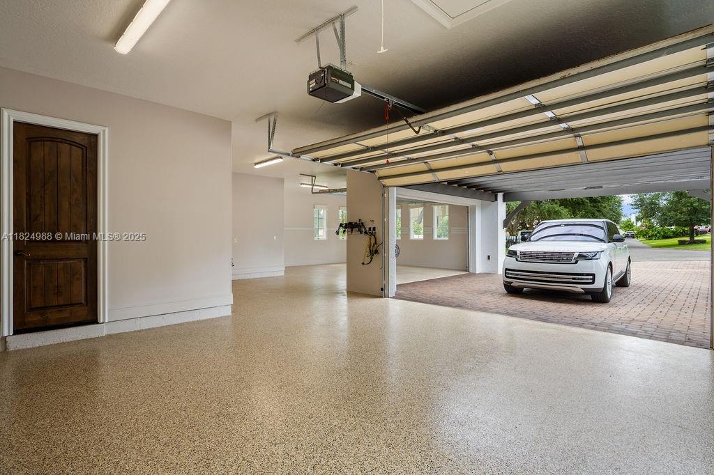 MAITLAND SHORES - Residential