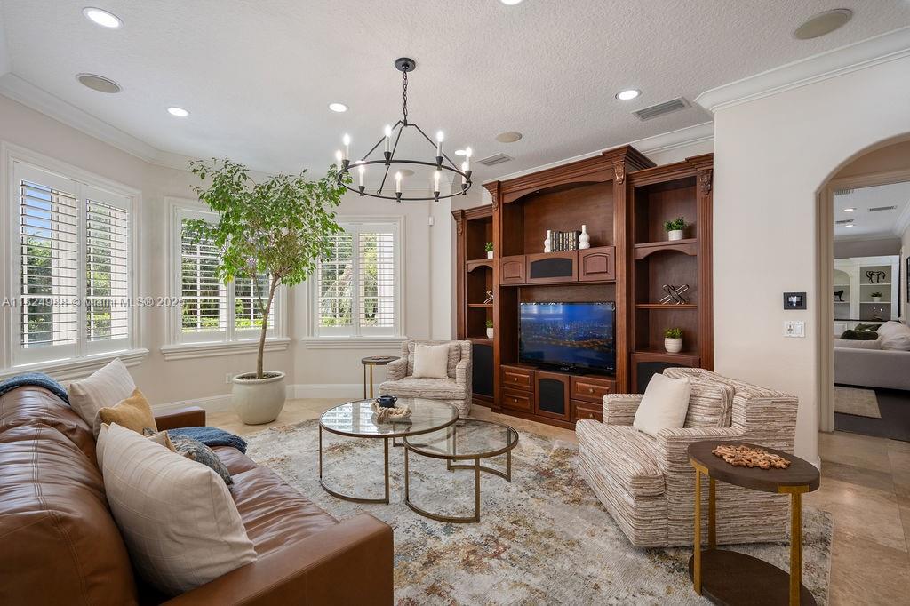 MAITLAND SHORES - Residential