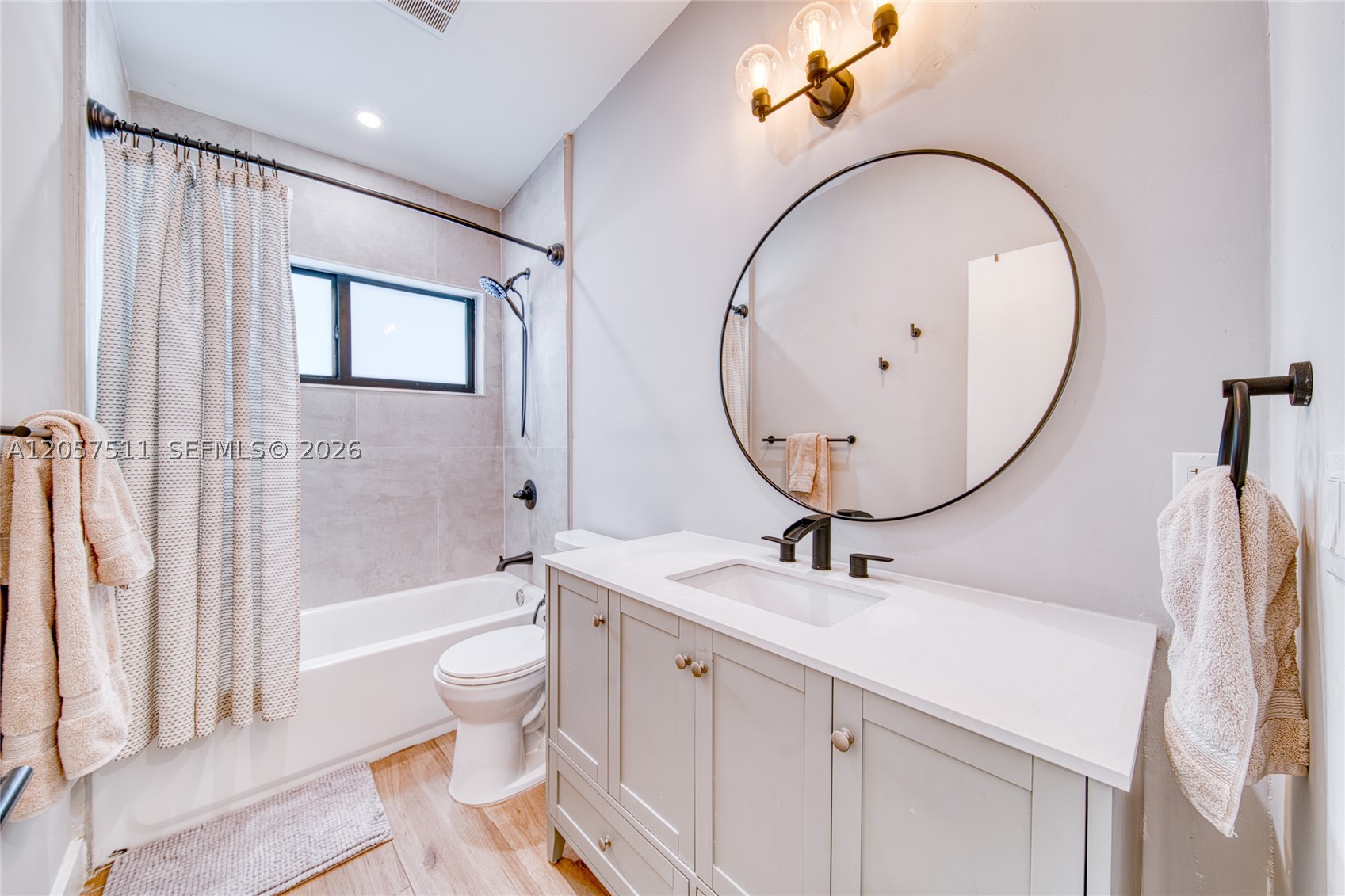 ORCHARD ESTATES - Residential