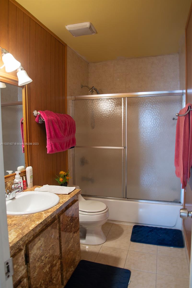 MODEL TWIN HOMES CONDO - Residential