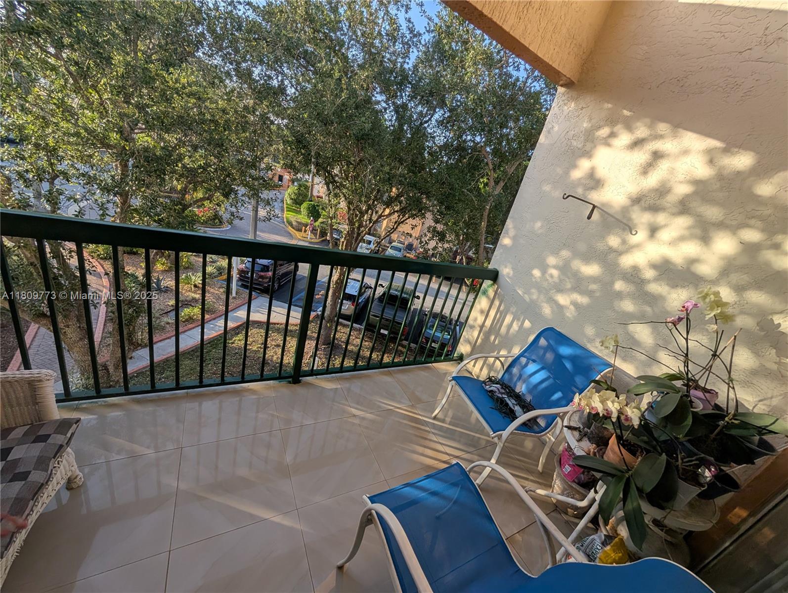 MEDITERRANEAN VILLAS COND - Residential
