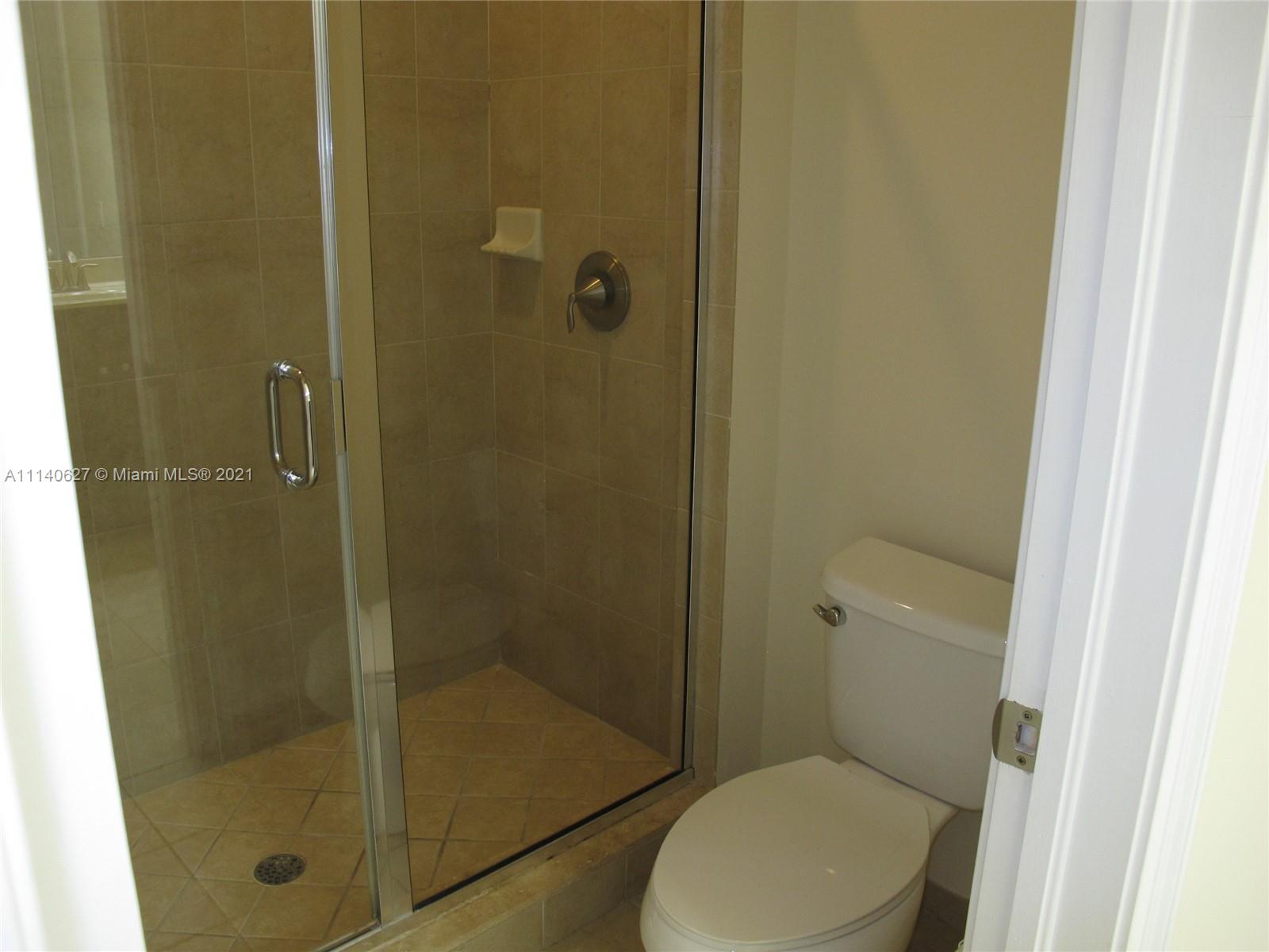 DORAL BREEZE - Residential