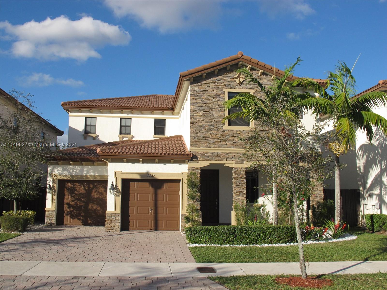 IMPECABLE WATERFRONT AND SPACIOUS SINGLE FAMILY HOME AT ISLES AT GRAND BAY. THIS AMAZING HOUSE HAS 4 BEDROOMS, 4 BATHROOMS, AMPLE KITCHEN WITH GRANITE COUNTERTOP, STAINLESS APPLIANCES, BIG PATIO, 2 CAR GARAGE, DRIVEWAY, WALKING CLOSETS AND MORE. THIS GATED COMMUNITY HAS A PARK AND ACCESS TO THE GRAND BAY CLUBHOUSE WHICH FEATURES AN INCREDIBLE ARRAY OF AMENITIES; INCLUDING TENNIS COURTS, POOL, GYM, PARTY ROOMS, PLAY AREA AND MORE. A MUST SEE!