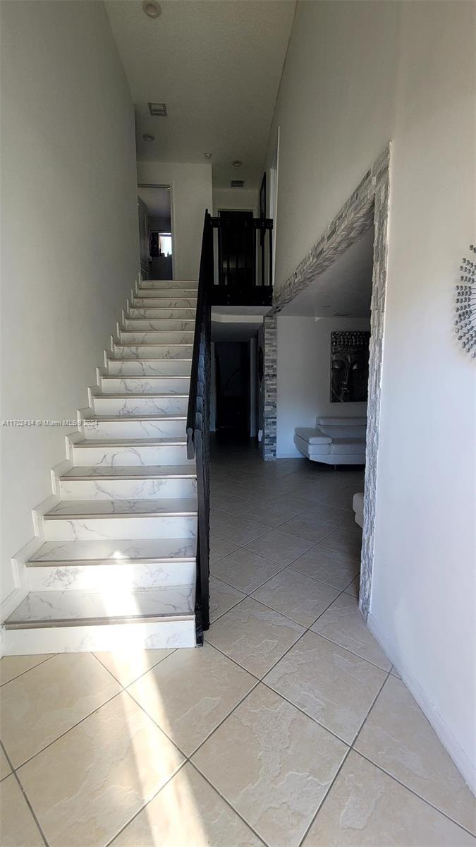 PRINCETONIAN ESTATES - Residential