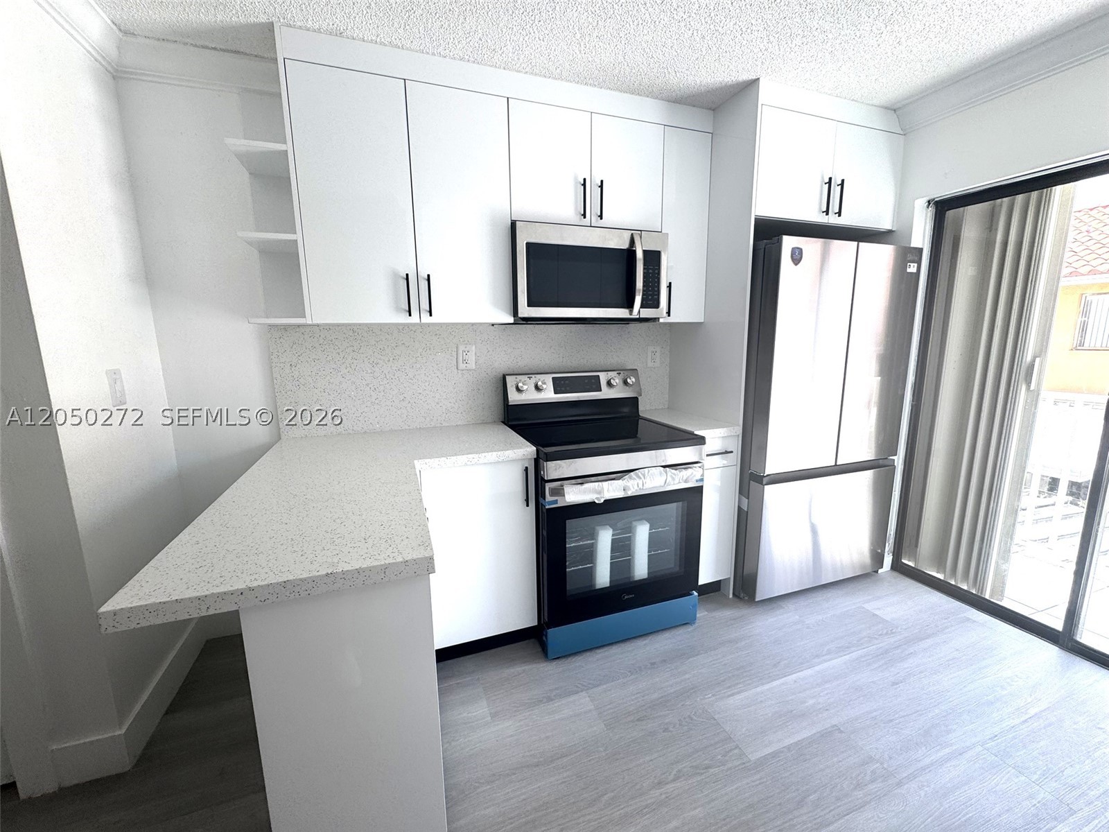 RESIDENCIAL EL PRADO COND - Residential Lease