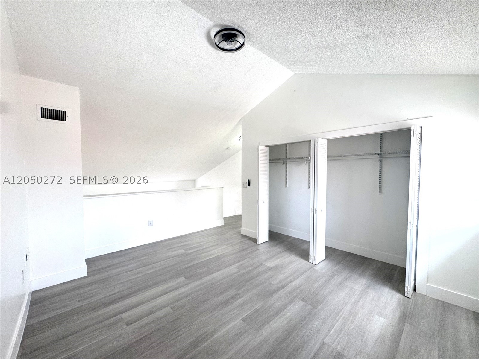 RESIDENCIAL EL PRADO COND - Residential Lease