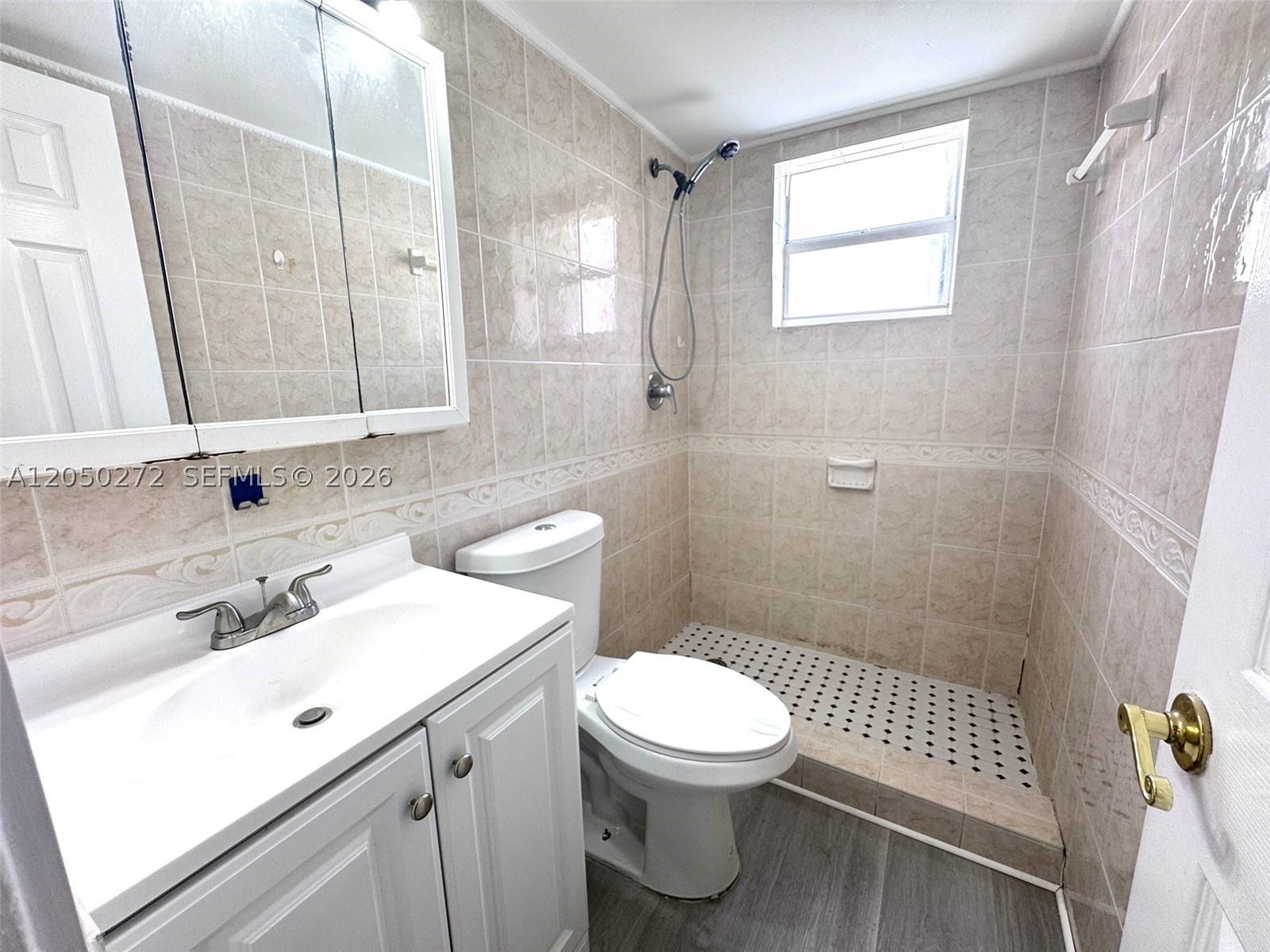 RESIDENCIAL EL PRADO COND - Residential Lease