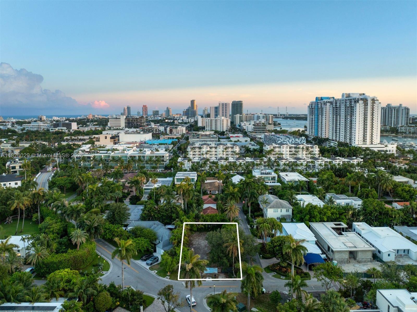 SUNSET ISLANDS - ISLAND N - Residential