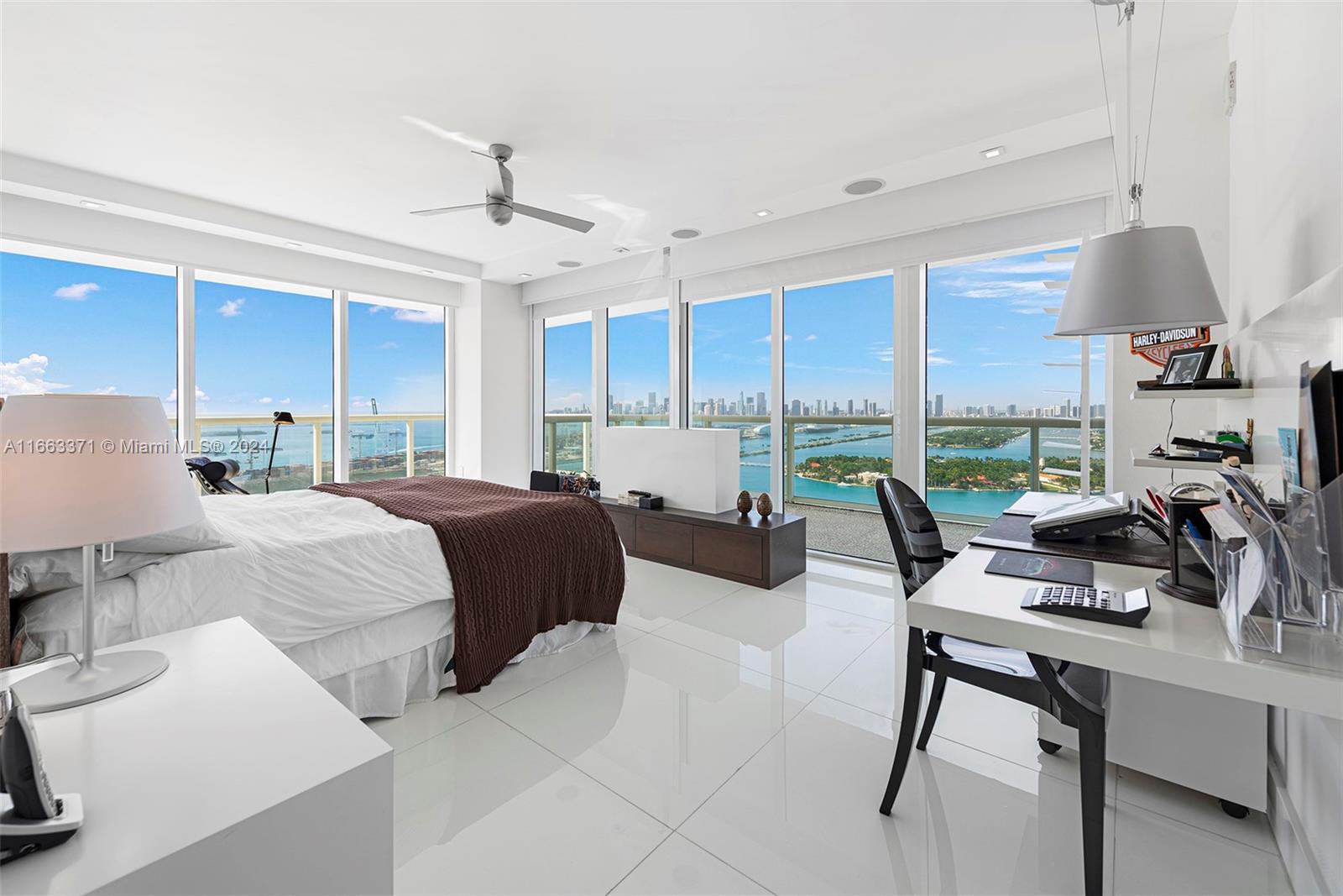 ICON CONDO - Residential