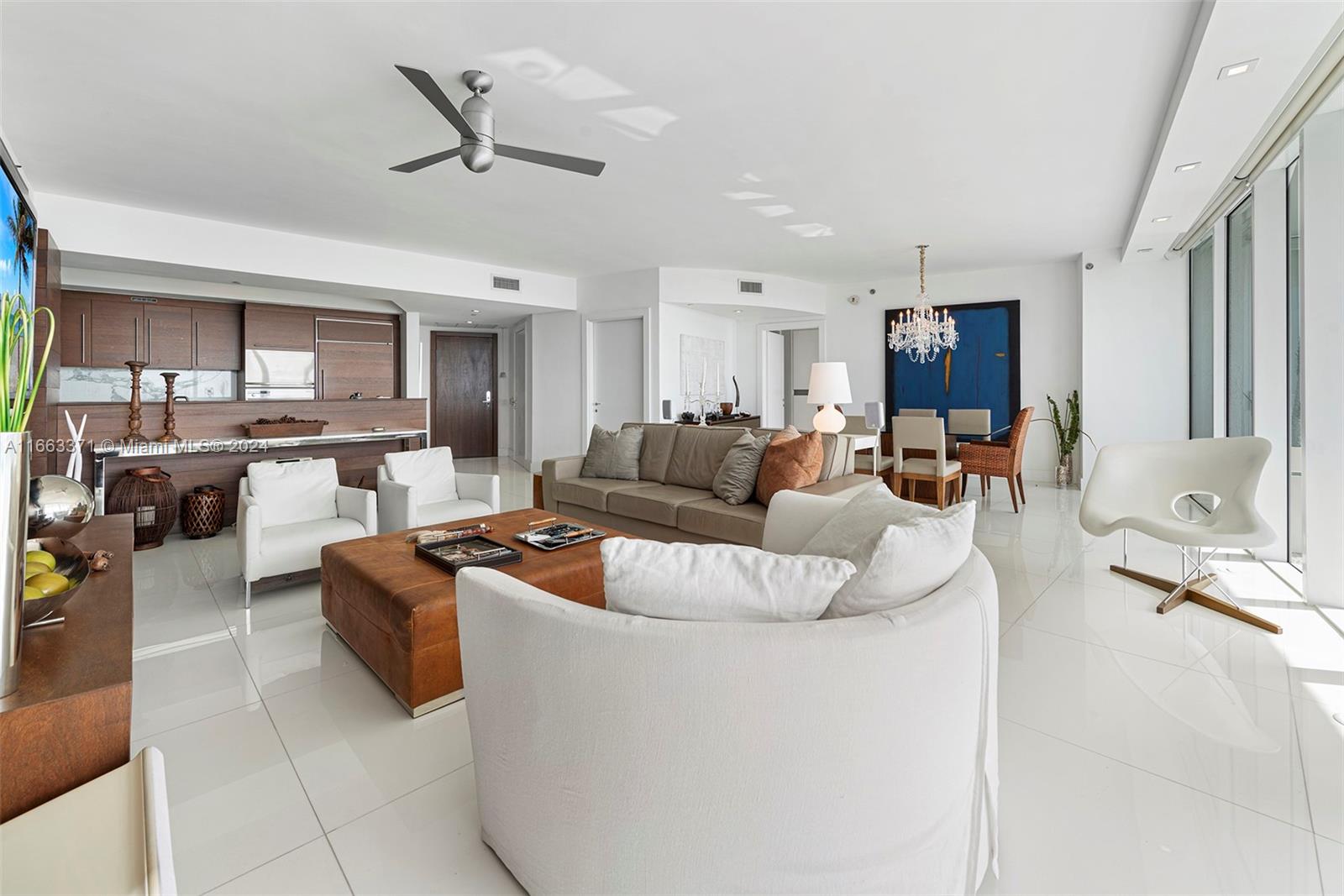 ICON CONDO - Residential