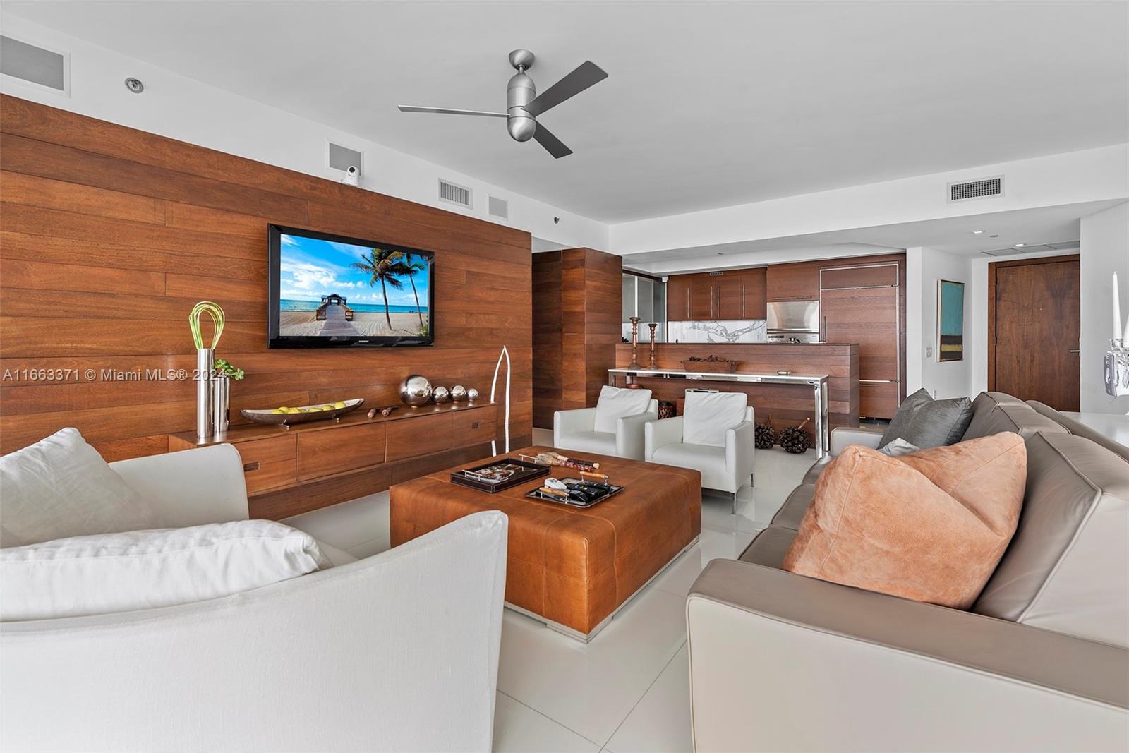 ICON CONDO - Residential