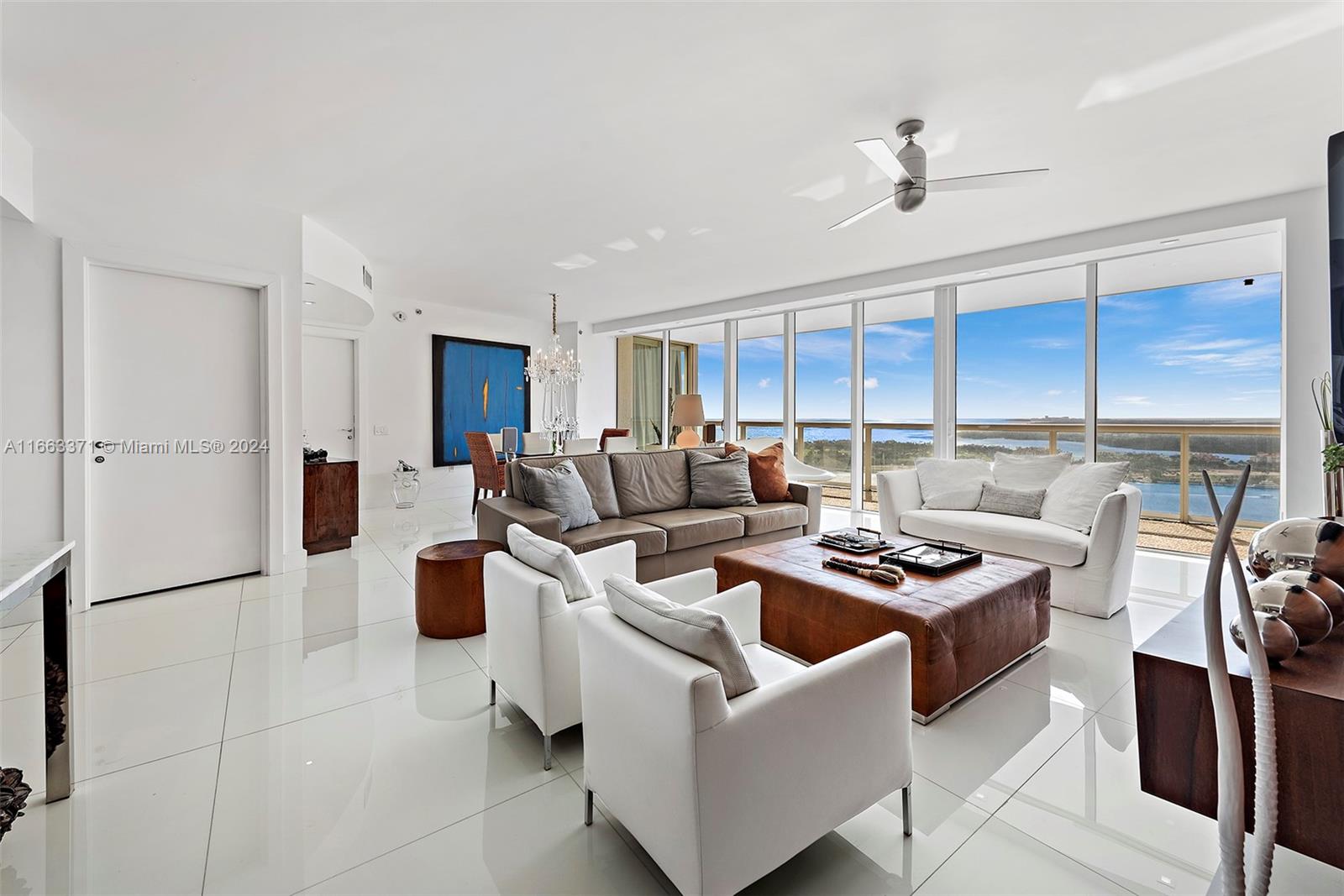 ICON CONDO - Residential