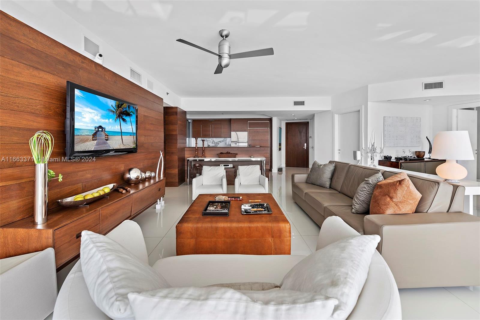 ICON CONDO - Residential