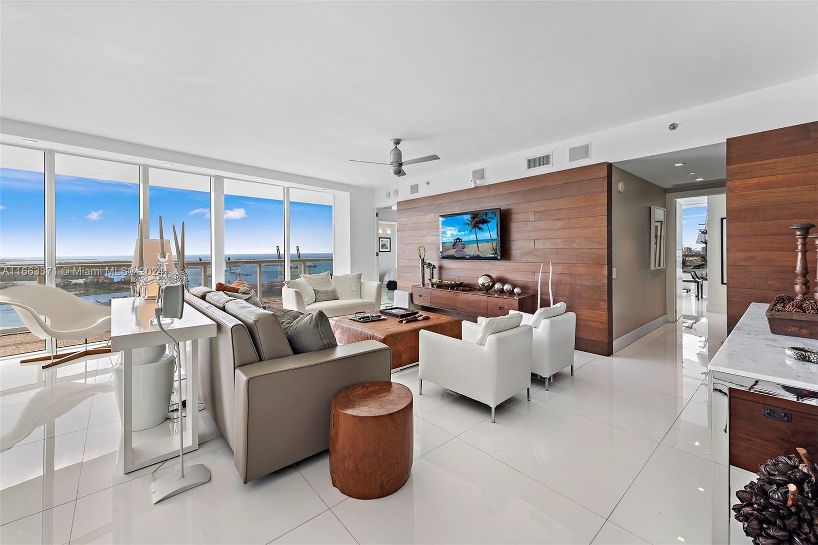 ICON CONDO - Residential