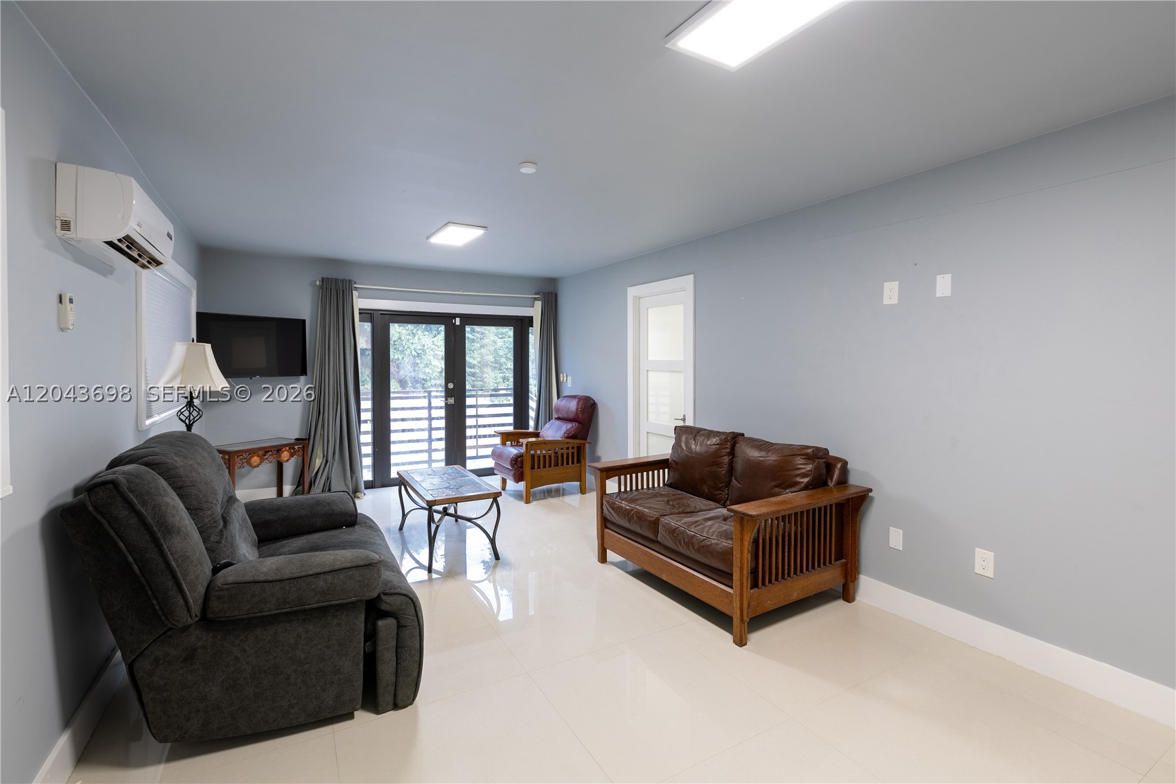 WEST FLAGLER CENTER - Residential Lease