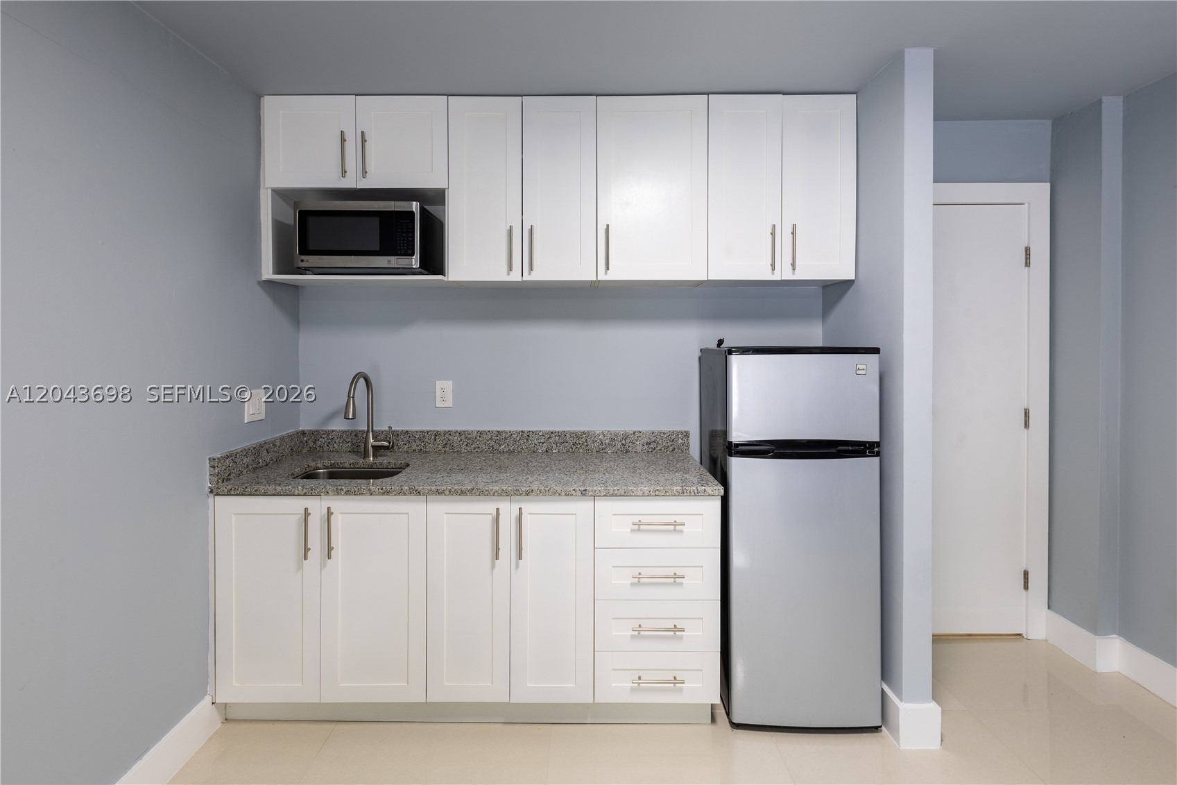 WEST FLAGLER CENTER - Residential Lease