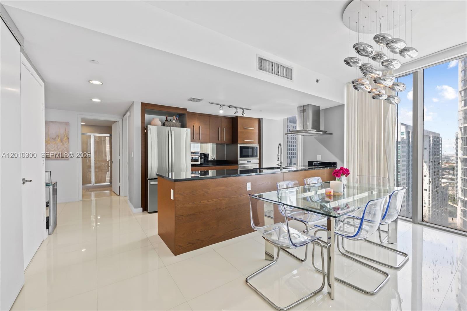 ICON BRICKELL NO TWO - Residential
