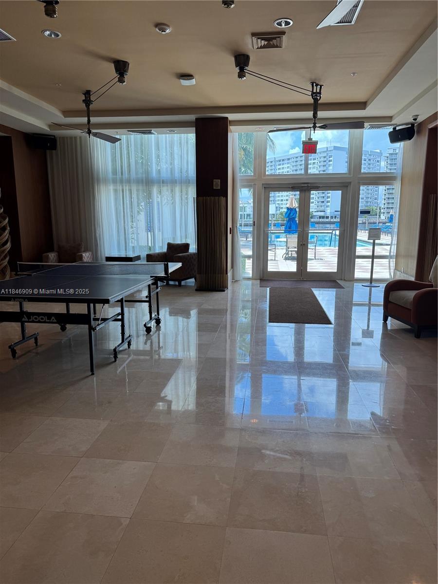 OCEAN MARINE YACHT CLUB C - Residential