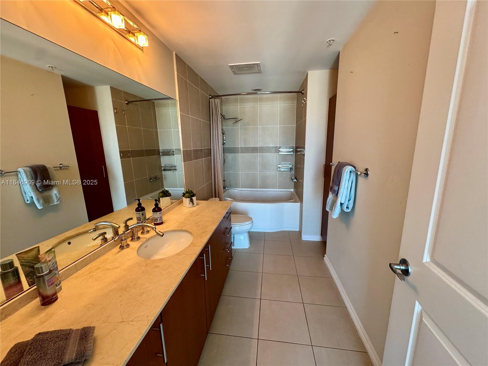 OCEAN MARINE YACHT CLUB C - Residential