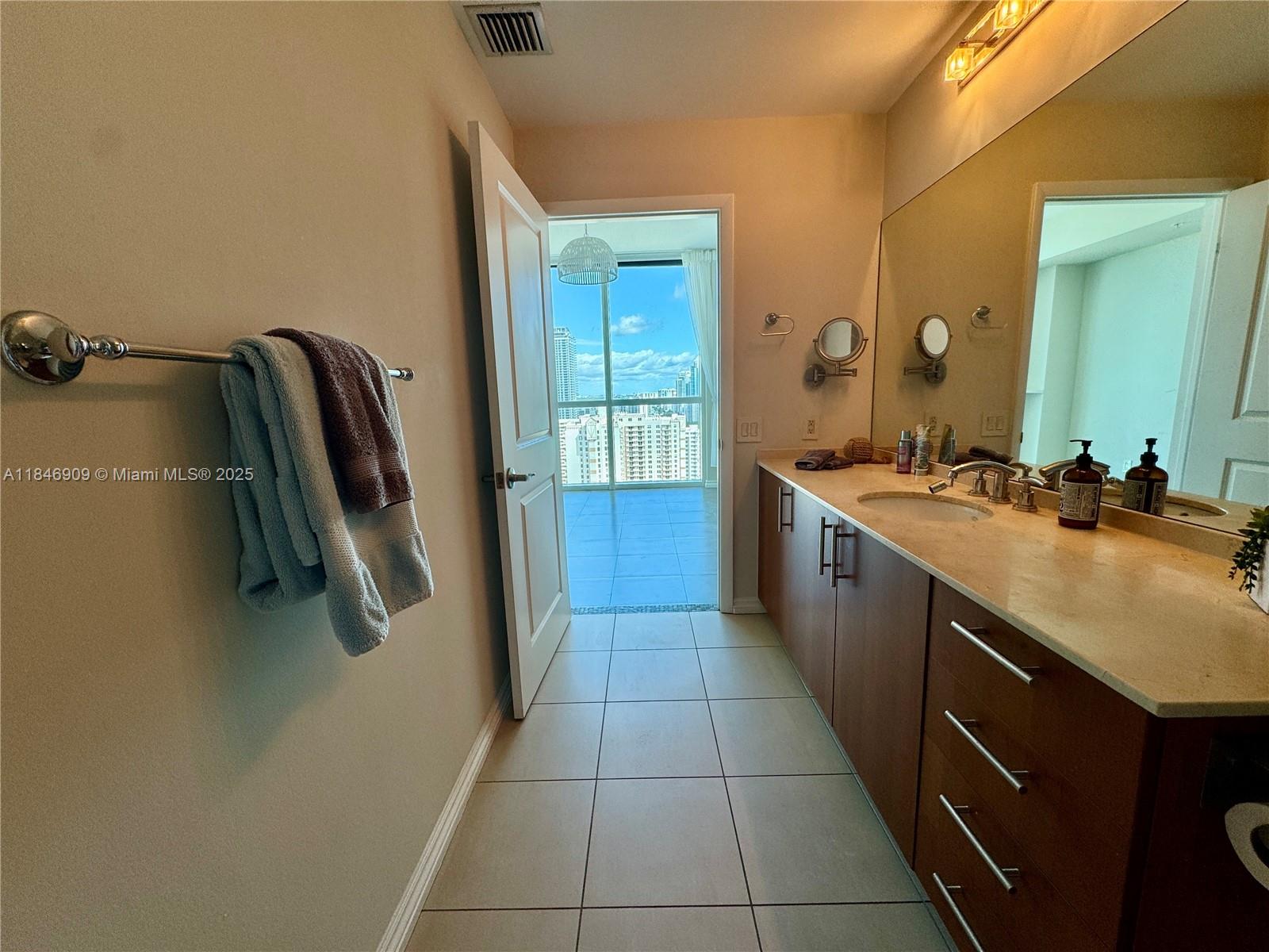OCEAN MARINE YACHT CLUB C - Residential
