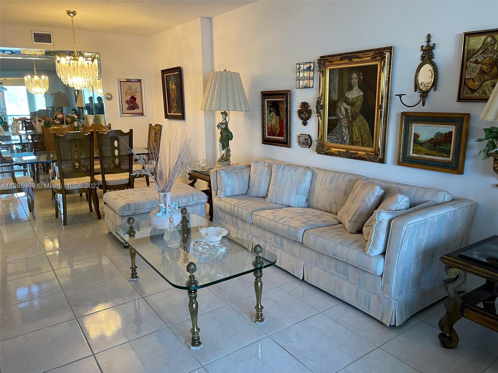 HILLCREST EAST 25 CONDO - Residential