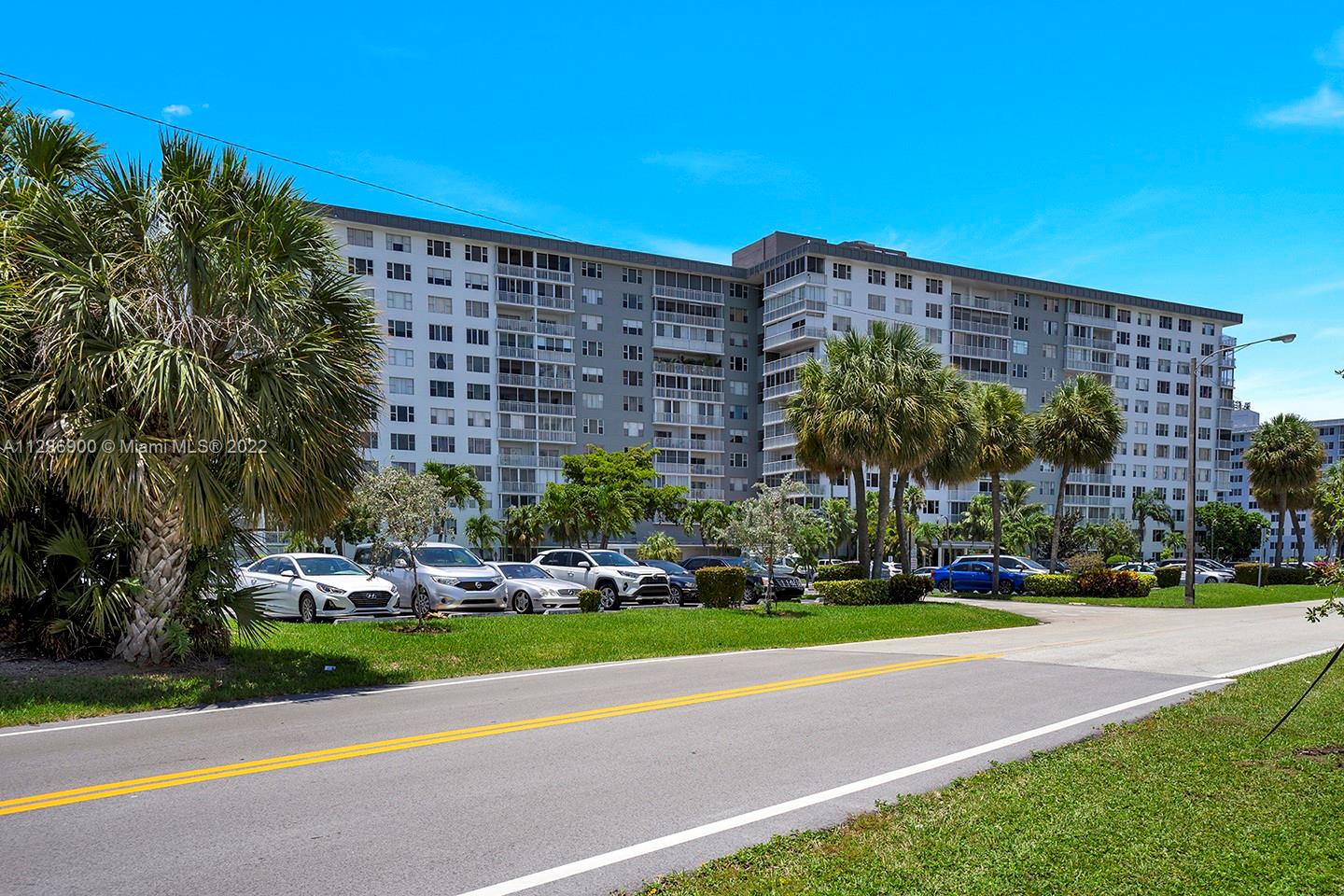 HILLCREST EAST 25 CONDO - Residential