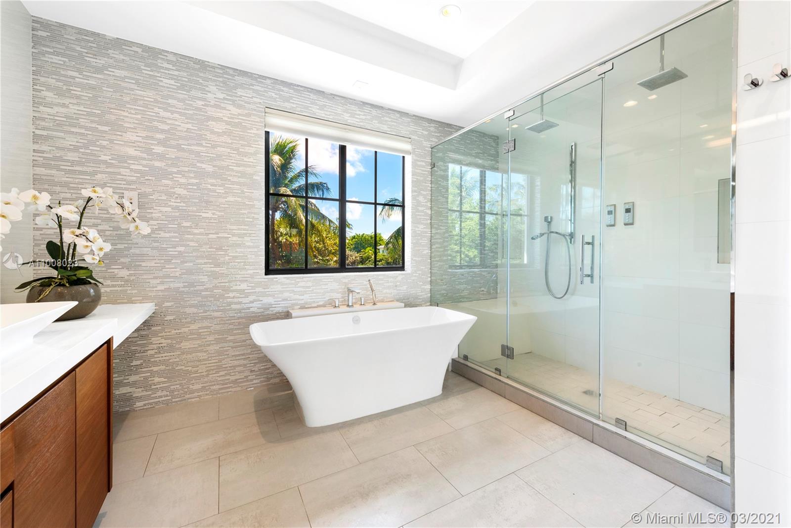 TROPICAL ISLE HOMES SUB 4 - Residential