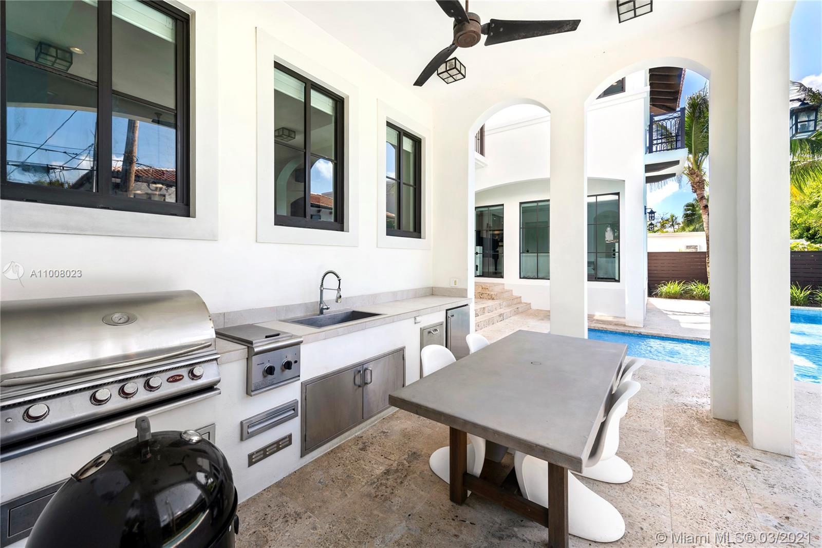TROPICAL ISLE HOMES SUB 4 - Residential