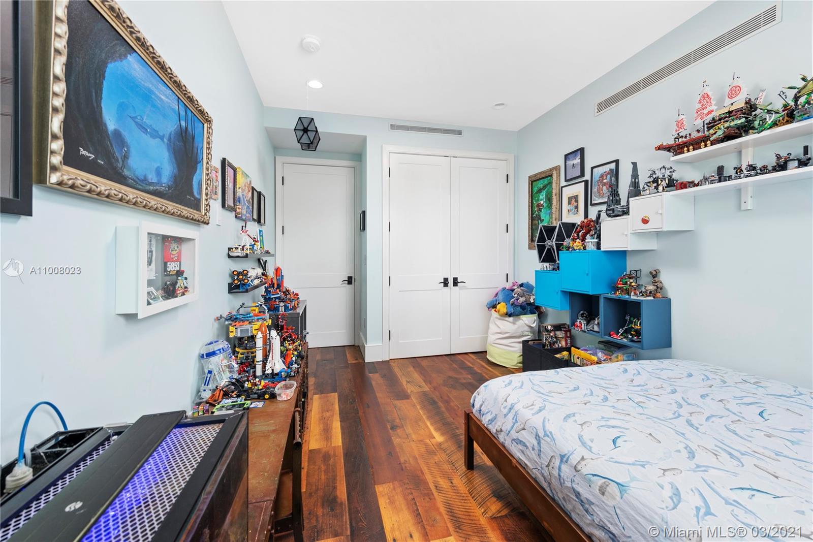 TROPICAL ISLE HOMES SUB 4 - Residential