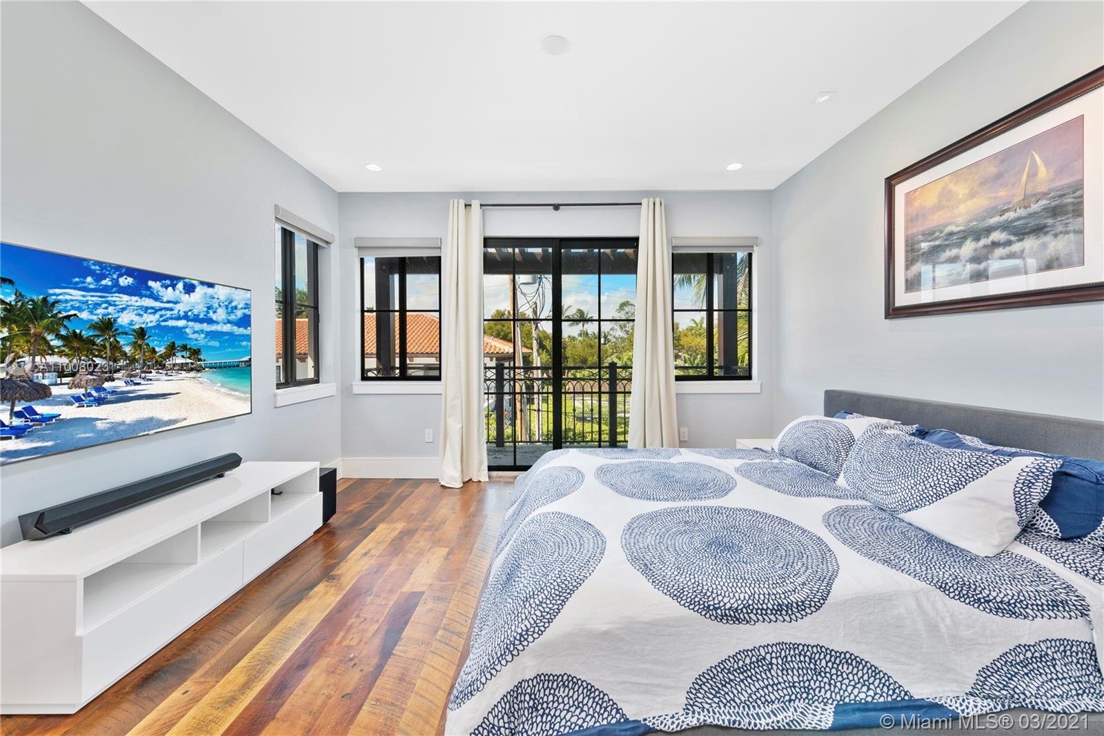TROPICAL ISLE HOMES SUB 4 - Residential