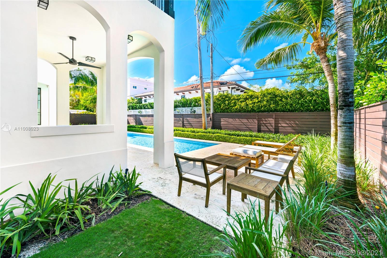 TROPICAL ISLE HOMES SUB 4 - Residential