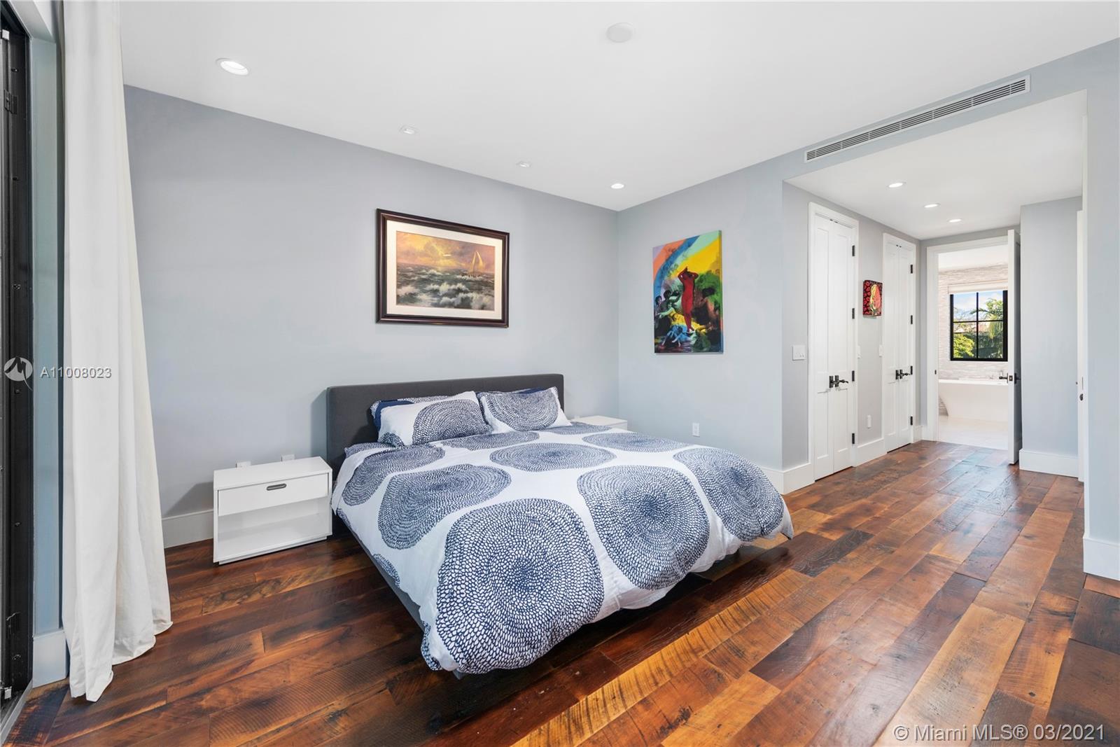 TROPICAL ISLE HOMES SUB 4 - Residential
