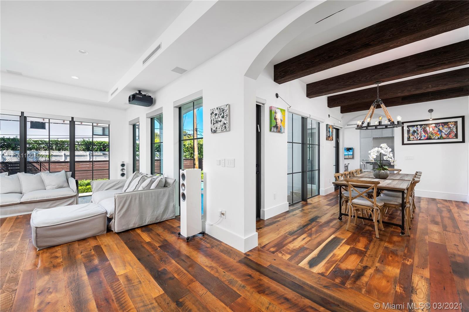 TROPICAL ISLE HOMES SUB 4 - Residential