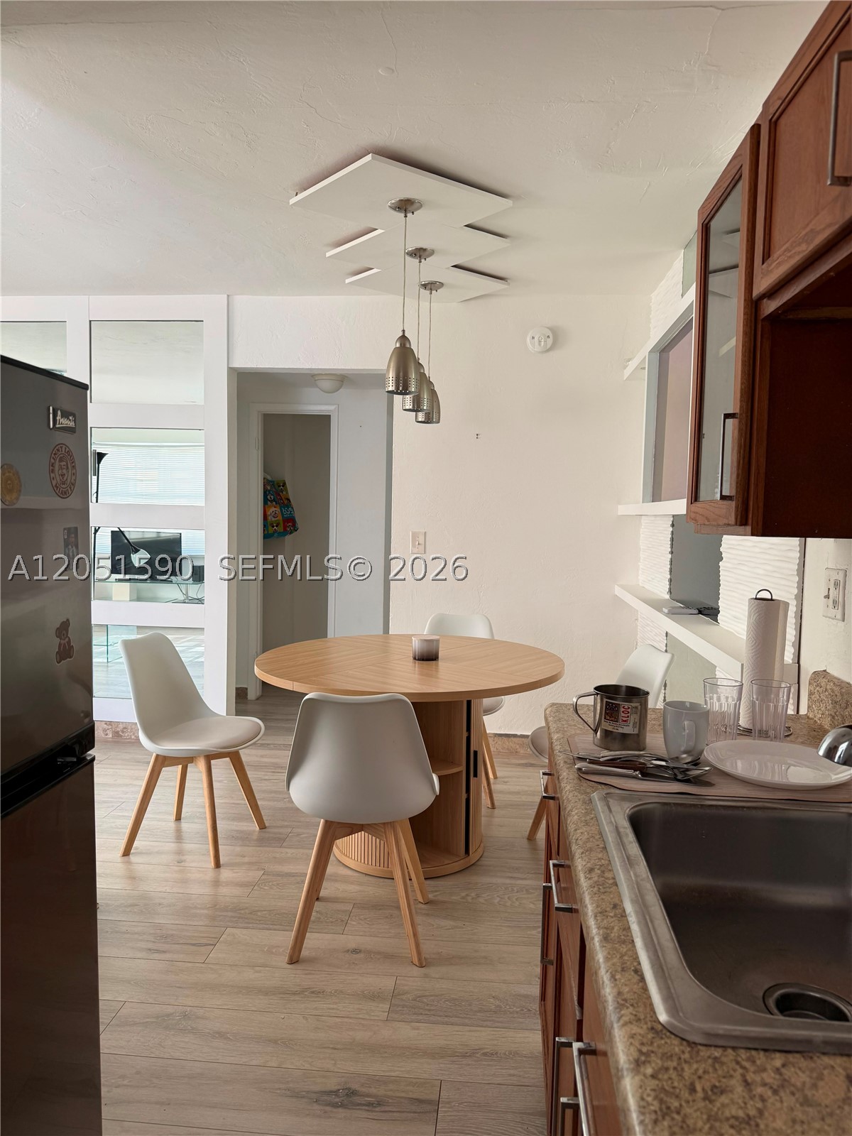 VILLA ELENA CONDO - Residential