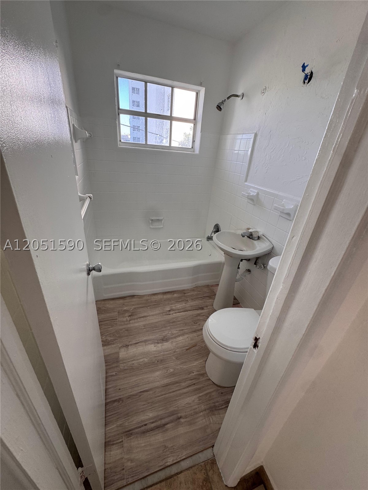 VILLA ELENA CONDO - Residential