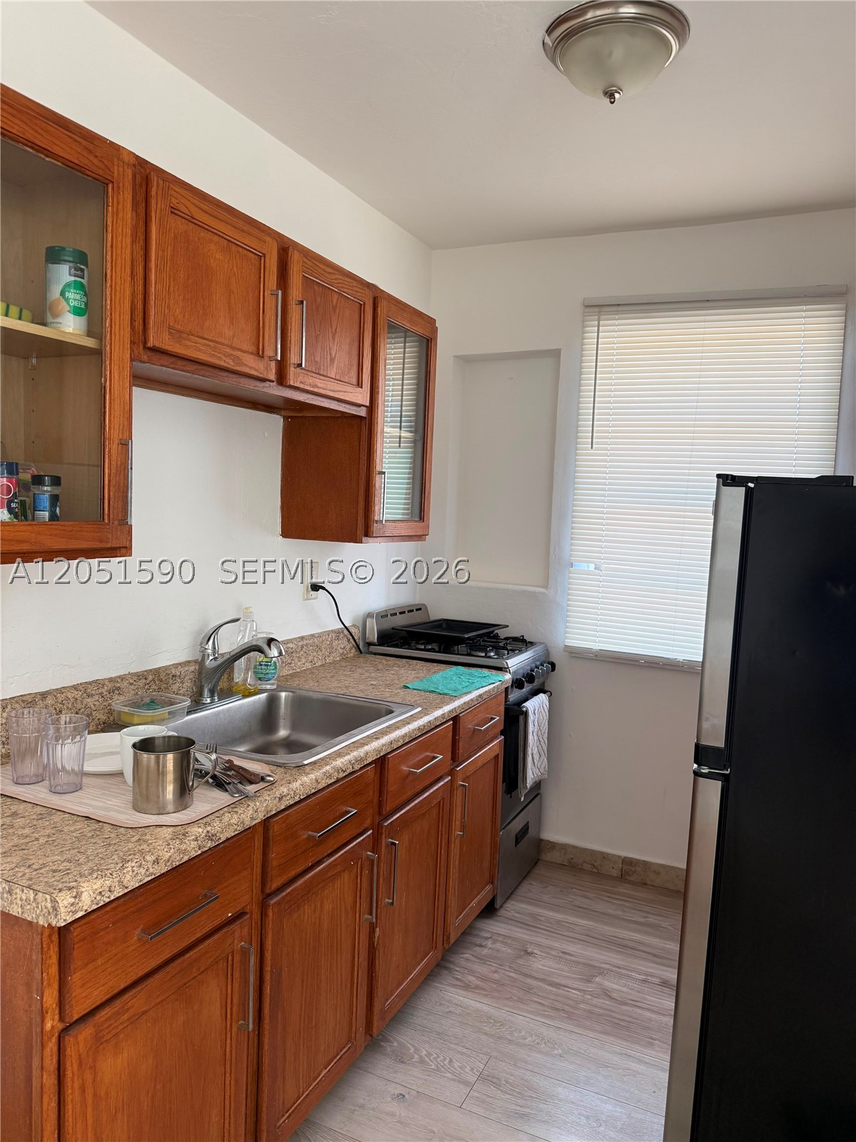 VILLA ELENA CONDO - Residential