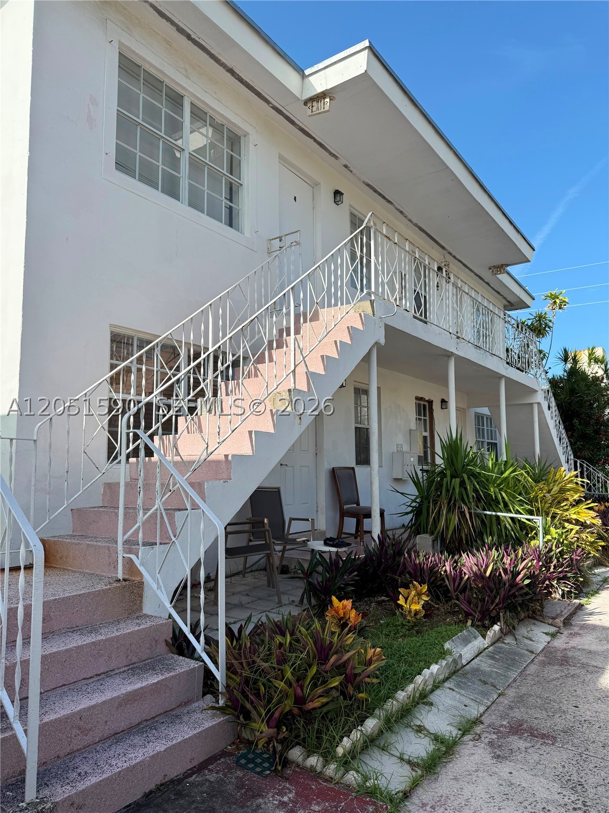 VILLA ELENA CONDO - Residential