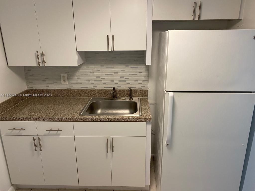 NOVA LAKES - Residential Lease
