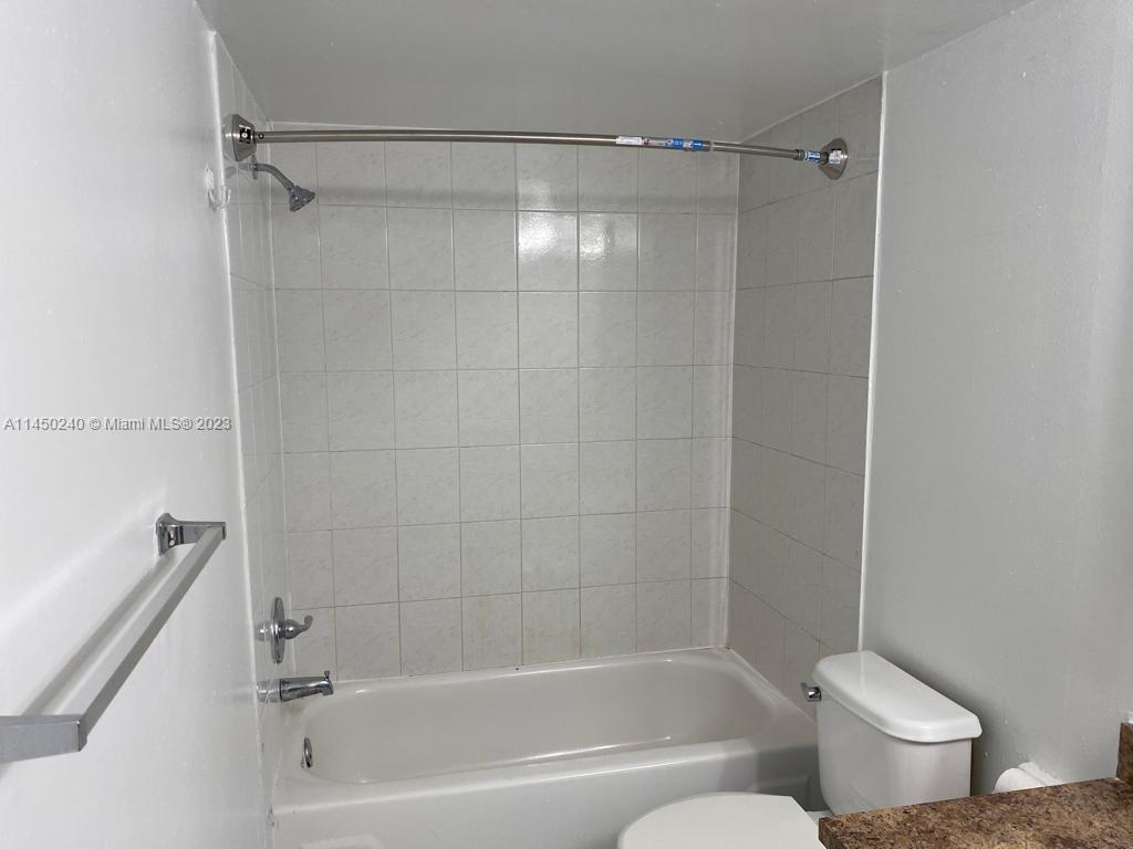 NOVA LAKES - Residential Lease