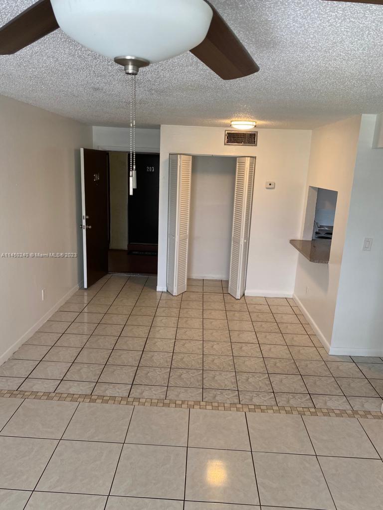 NOVA LAKES - Residential Lease