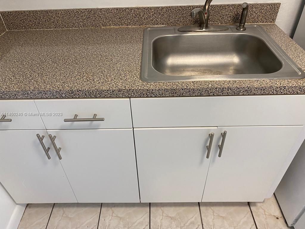 NOVA LAKES - Residential Lease