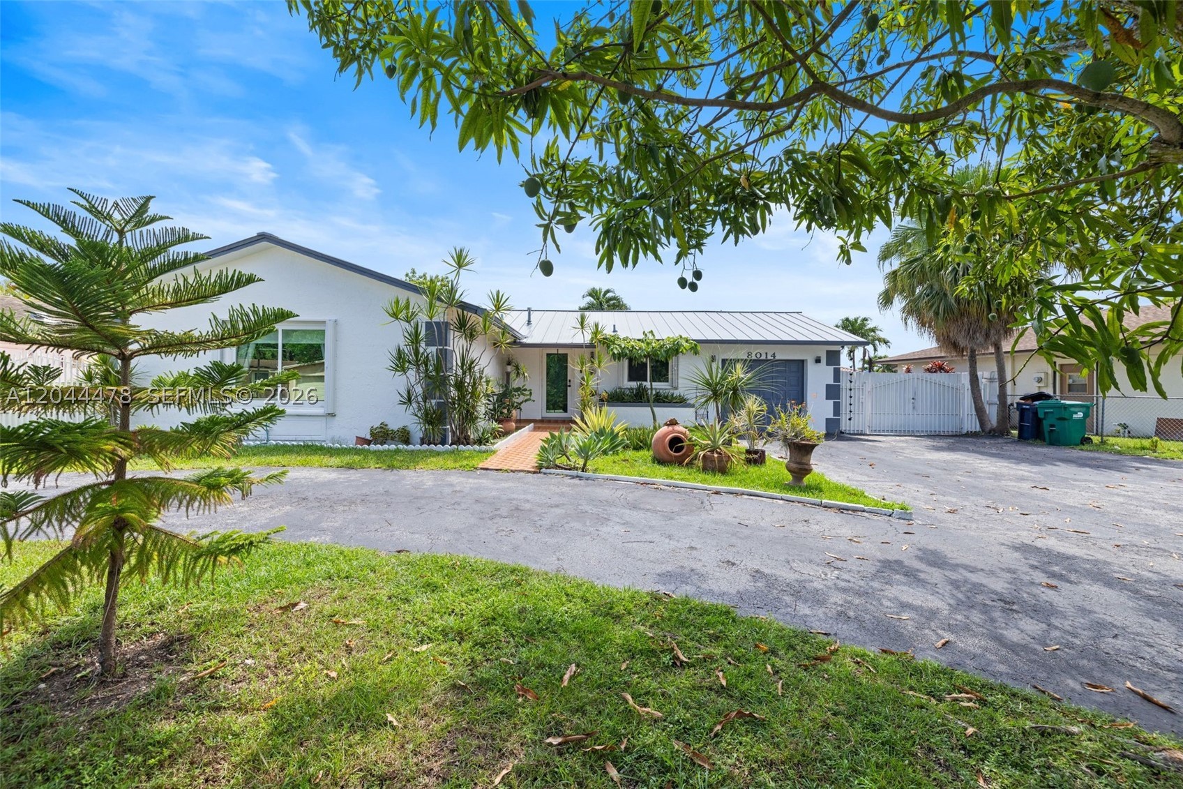 WINSTON PARK UNIT 7 - Residential