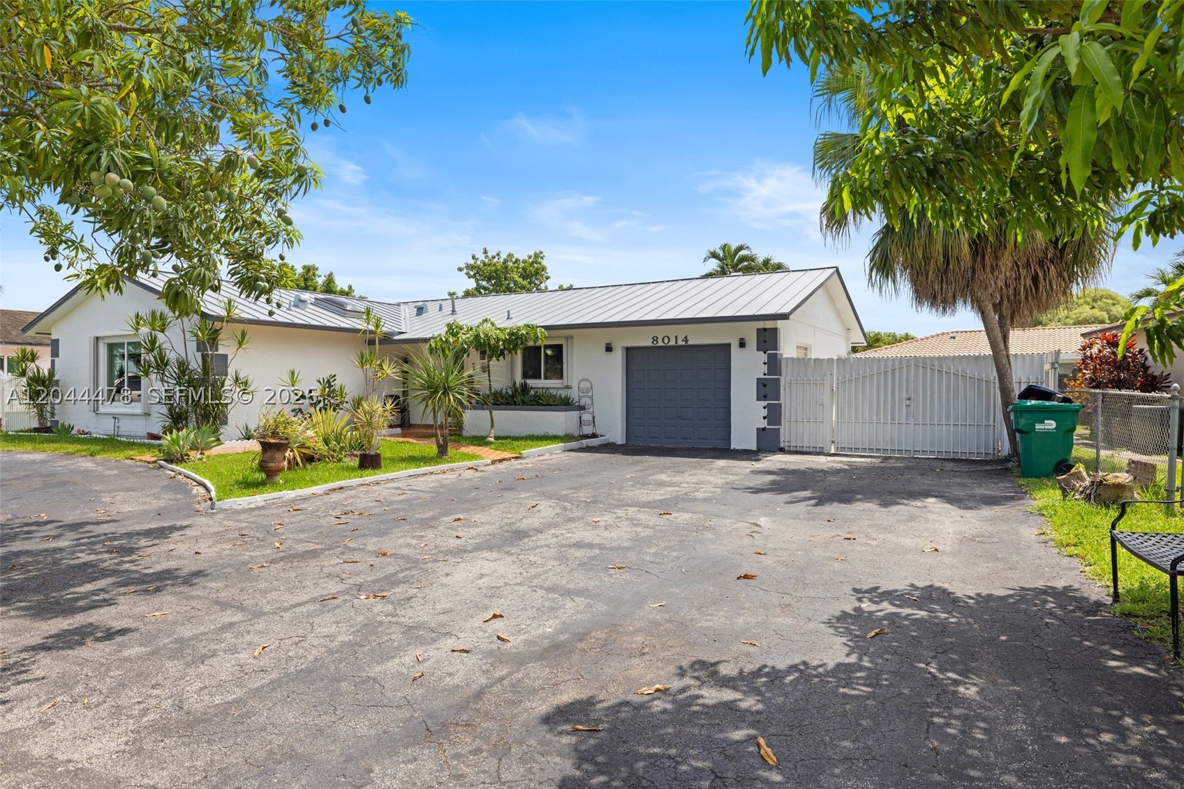 WINSTON PARK UNIT 7 - Residential